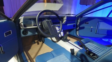 Hyundai Pony Coupe concept - show dash